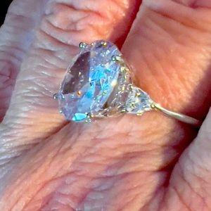 Ladies cocktail ring